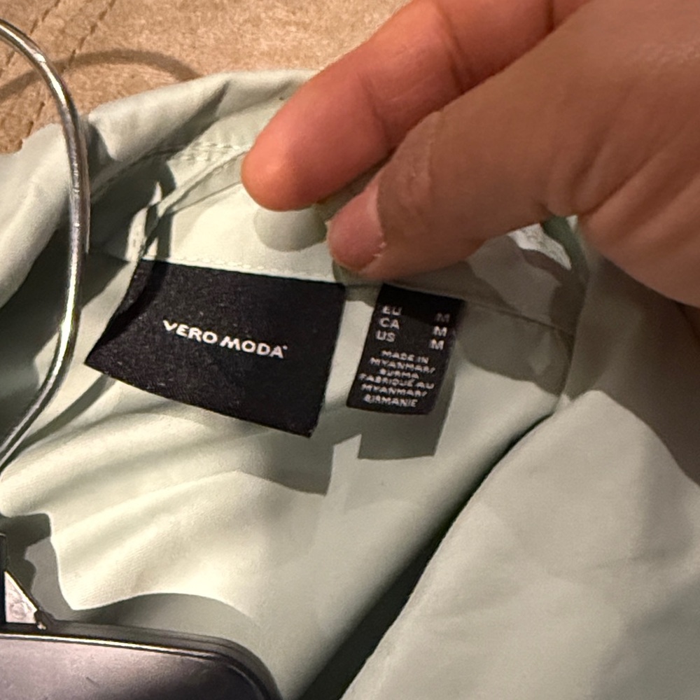 Vero Moda Light Green Jacket - Picture 2 of 2